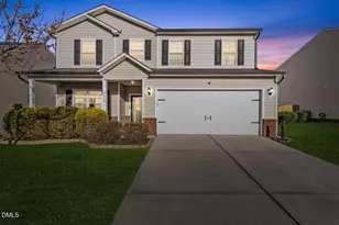 2678 Averon Dr, Fuquay-Varina, NC 27526 - Photo 2