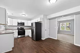 128 Rainbow Ct, Cary, NC 27511 - Photo 20