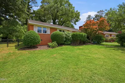 305 Meadowbrook Drive, Burlington, NC 27215 - Photo 4