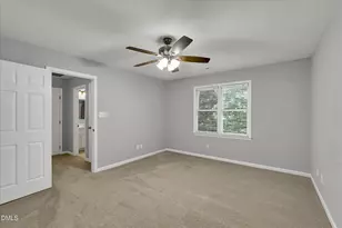 912 Stable Ridge Dr, Holly Springs, NC 27540 - Photo 16