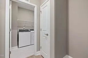 137 Omaha Wy, Clayton, NC 27520 - Photo 16