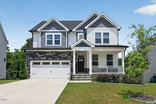 431 Forestview Crst Wy, Fuquay-Varina, NC 27526 - Photo 1