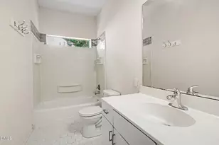 107 Bay Colony Ct, Chapel Hill, NC 27517 - Photo 22