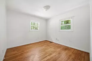 139 Windsor Cir, Chapel Hill, NC 27516 - Photo 16