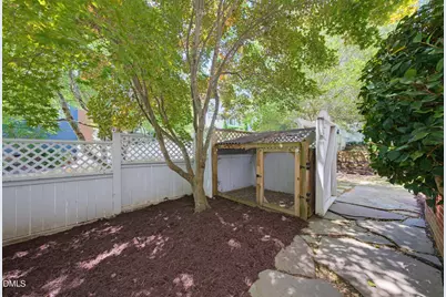 102 Parkside Circle, Chapel Hill, NC 27516 - Photo 6