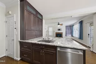 102 Parkside Cir, Chapel Hill, NC 27516 - Photo 14