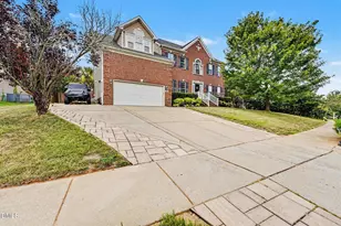 204 Quarryrock Rd, Holly Springs, NC 27540 - Photo 4