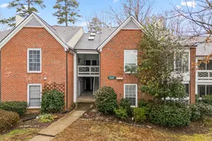 1001 Kingswood Dr, Chapel Hill, NC 27517 - Photo 1