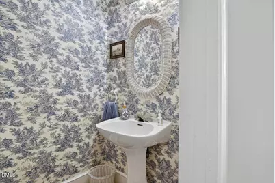 2064 Oxford Road, Henderson, NC 27536 - Photo 16