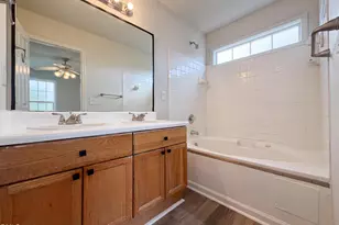 102 Reebe Cir, Selma, NC 27576 - Photo 12