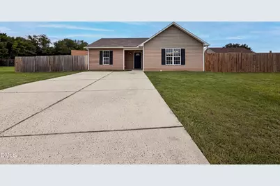 102 Reebe Circle, Selma, NC 27576 - Photo 2