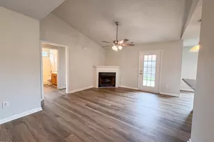 102 Reebe Cir, Selma, NC 27576 - Photo 4
