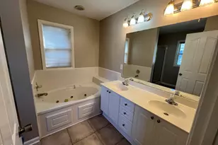 7706 Astoria Pl, Raleigh, NC 27612 - Photo 16