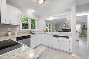 102 Stockett Ct, Garner, NC 27529 - Photo 4