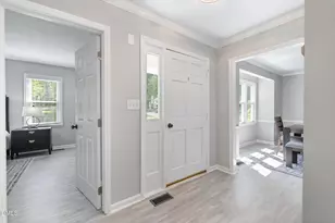102 Stockett Ct, Garner, NC 27529 - Photo 8
