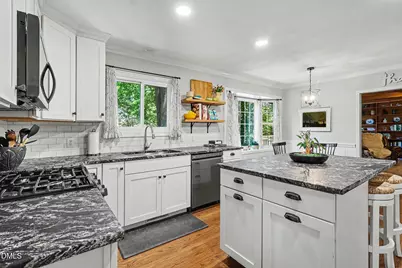 5221 Dutchman Drive, Raleigh, NC 27606 - Photo 16
