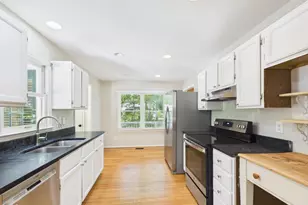 110 Twisted Ct, Hillsborough, NC 27278 - Photo 10