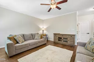 412 W Ballentine St, Holly Springs, NC 27540 - Photo 6