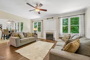 412 W Ballentine St, Holly Springs, NC 27540 - Photo 8