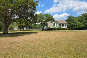 221 Country Ln, Clayton, NC 27520 - Photo 6