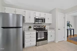 212 Mint Hill Dr, Cary, NC 27519 - Photo 14