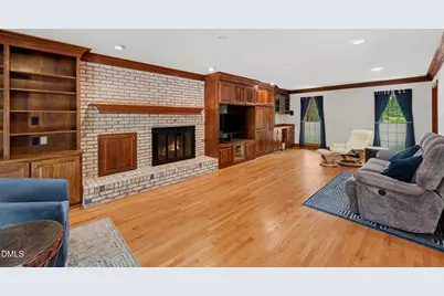 5537 Parkwood Drive, Raleigh, NC 27612 - Photo 4