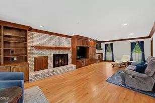 5537 Parkwood Dr, Raleigh, NC 27612 - Photo 4