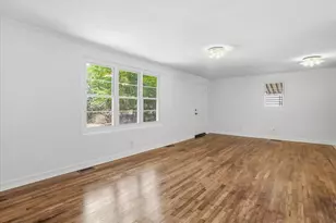 203 Scarlett Dr, Chapel Hill, NC 27517 - Photo 12
