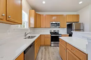1009 Harvest Point Dr, Fuquay Varina, NC 27526 - Photo 8