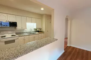 130 S Estes, Chapel Hill, NC 27517 - Photo 8