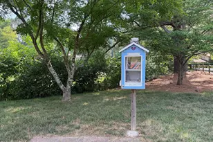 130 S Estes, Chapel Hill, NC 27517 - Photo 18