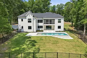 360 Democracy Pl, Apex, NC 27523 - Photo 6