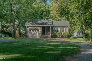409 Dalkin Ct, Burlington, NC 27215 - Photo 2