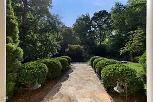 3108 Beaufort St, Raleigh, NC 27609 - Photo 6