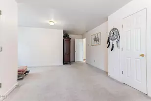 909 Oak Creek Rd, Raleigh, NC 27615 - Photo 36
