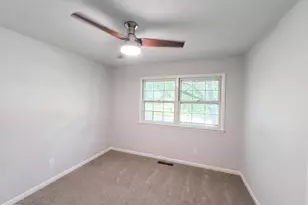 917 Hillview Dr, Cary, NC 27511 - Photo 6
