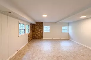 917 Hillview Dr, Cary, NC 27511 - Photo 12