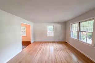 917 Hillview Dr, Cary, NC 27511 - Photo 4