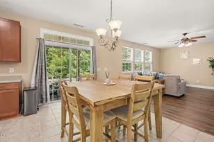 409 Ashdale Dr, Fuquay-Varina, NC 27526 - Photo 8