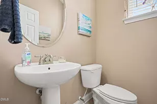 409 Ashdale Dr, Fuquay-Varina, NC 27526 - Photo 14