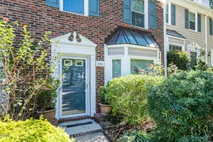 330 Silverberry Ct, Cary, NC 27513 - Photo 2