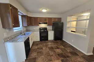 5837 Shady Grove Cir, Raleigh, NC 27609 - Photo 4