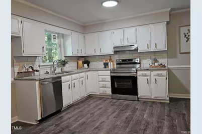5904 Applewood Lane, Raleigh, NC 27609 - Photo 4