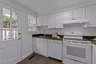 1103 Nichols Dr, Raleigh, NC 27605 - Photo 26