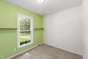 701 N Dale Ct, Burlington, NC 27215 - Photo 18