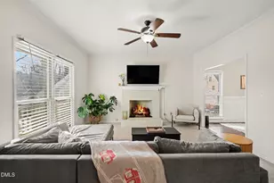 1701 Point O Woods Ct, Raleigh, NC 27604 - Photo 4