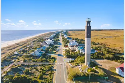 122 NE 37th Street, Oak Island, NC 28465 - Photo 10