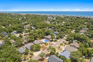 122 NE 37th St, Oak Island, NC 28465 - Photo 8