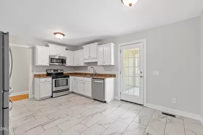 585 Cokesbury Park Lane, Fuquay Varina, NC 27526 - Photo 12