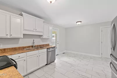 585 Cokesbury Park Lane, Fuquay Varina, NC 27526 - Photo 20